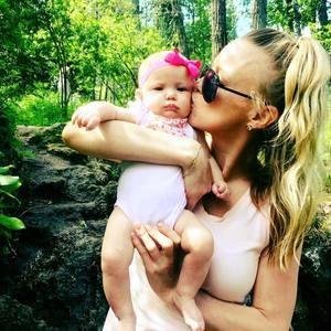 Meet your Posher, Becky